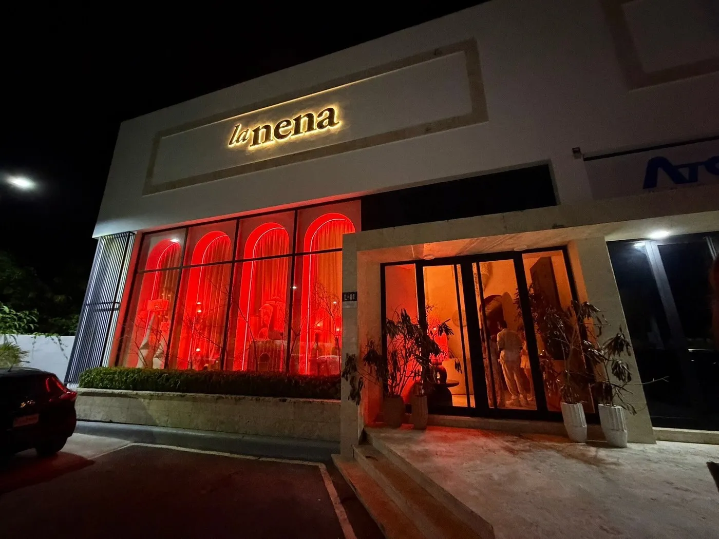 La Nena Restaurant