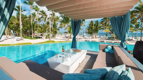 Pearl Beach Club
